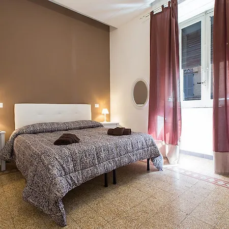 Cagliaritane Notti In Centro Πανσιόν Κάλιαρι